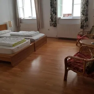  Hostel In Der Altstadt Nepomukb&b Österreich